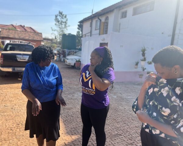Ntando Talking with Dr Msipha in Zimbabwe 